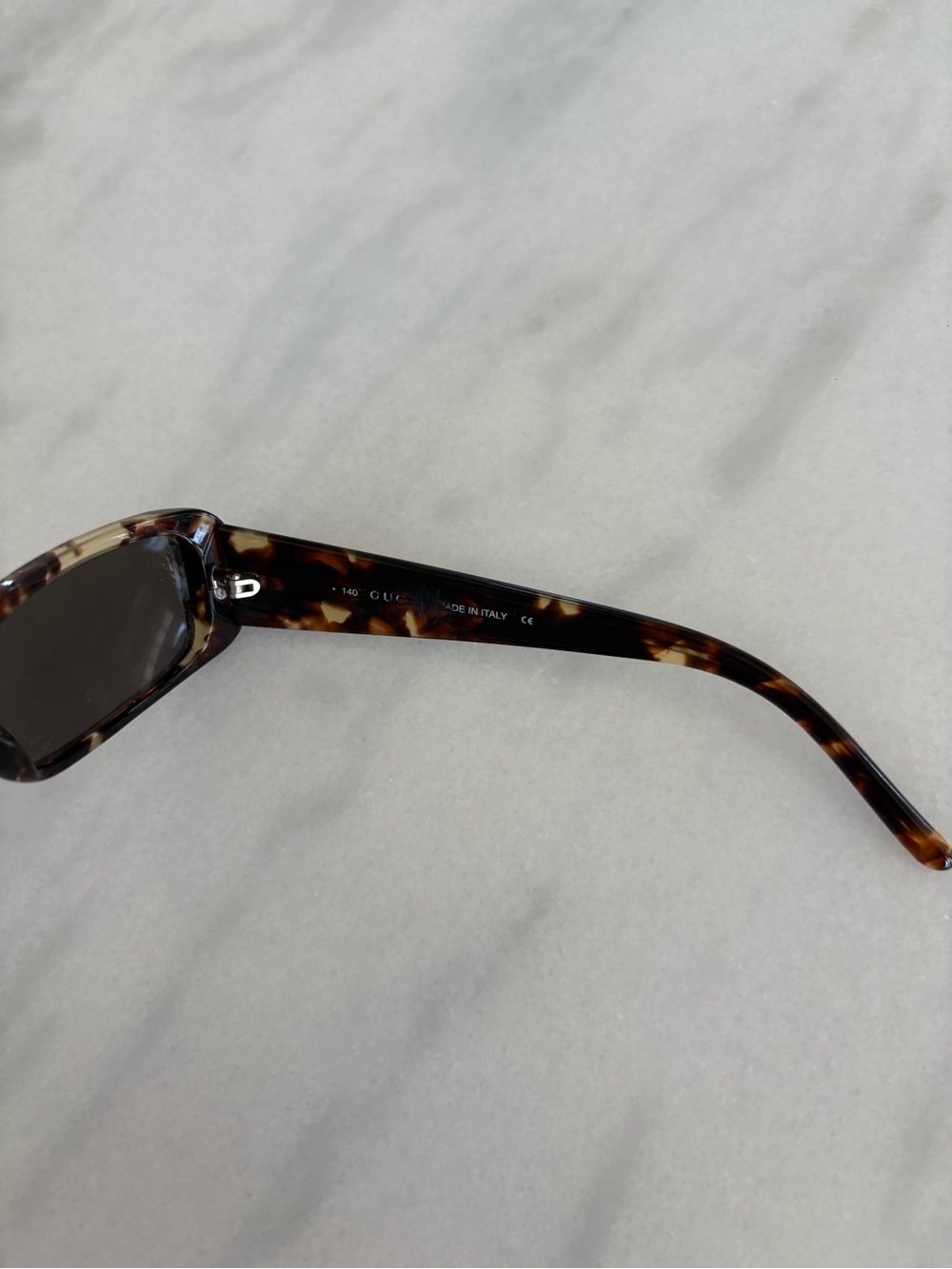 Vintage Gucci Tortoiseshell Rectangular Sunglasses - Dark Lenses - Picture 5 of 6